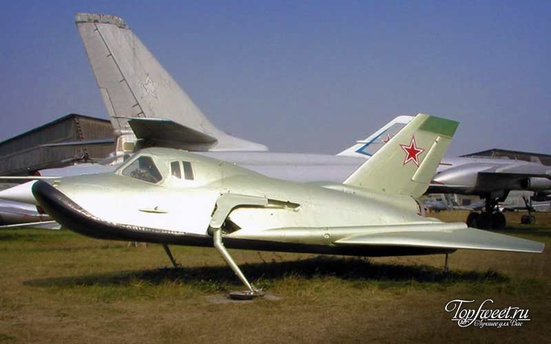  MiG-105.11 </p>
<p> The rivalry between the Soviet Union and the United States in the space sphere The designers of both countries, motivated by the primacy in the exploration of the Cosmos, moved not only space science, but also many other scientific branches. </p>
<p> In the late 1950s, the two countries simultaneously gave birth to the idea of ​​creating An airplane that could enter the stratosphere and take another aircraft into Earth's orbit. </p>
<p> In 1965, the design was given to the design bureau by A. Mikoyan, led by a project named "Spiral" by designer G. Lozino-Lozinsky. </p>
<p> It was supposed to create a two-stage system, in which the first aircraft reached a speed of 2 km per second and put into orbit the second aircraft, controlled by the cosmonaut. An interesting fact that it was supposed to use as a fuel the reaction of oxygen and hydrogen. This was successfully implemented in the late 80-ies in the project "Energy-Buran". From the orbit, the aircraft could land on any unpaved airfield. </p>
<p> In the late sixties and mid-70s, a number of successful test flights were conducted. First with unmanned vehicles, and then with pilots. The Soviet project was much better than similar American developments. But in 1969 the works were partially suspended, and after test flights in 1976, the shuttle aircraft Mig-105.11, is completely closed. This allowed the Americans to overtake the USSR in the field of using reusable spacecraft in space exploration. </p>
<p> A similar project "Energy-Buran" also became a one-off show of the achievements of Soviet science in the exploration of the Kosmos </p>
<p><h5> <span> ] ✰ ✰ ✰ </span> </h5>
</p>
<p> <span class=
