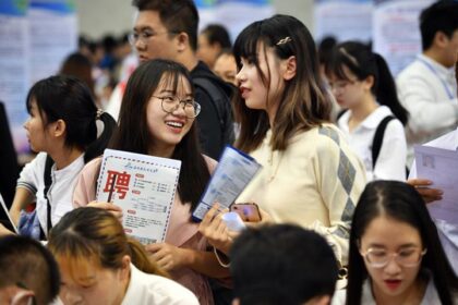Job Sales: Employees in China list Boss and Colleagues for Sale Online
