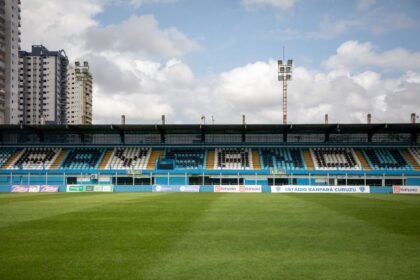 Illustrative stock photo: estádio, tribunal